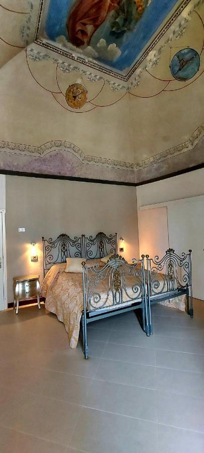 B&B Palazzo Della Torre Peschici Bagian luar foto