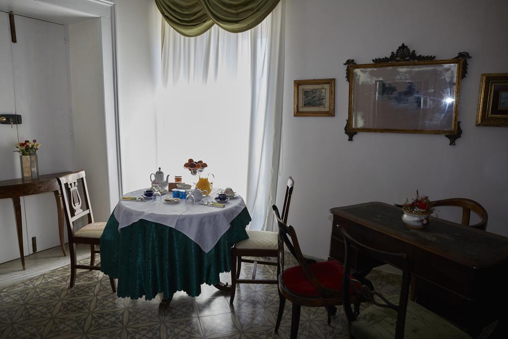 B&B Palazzo Della Torre Peschici Bagian luar foto