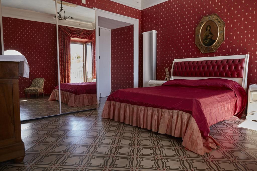 B&B Palazzo Della Torre Peschici Bagian luar foto